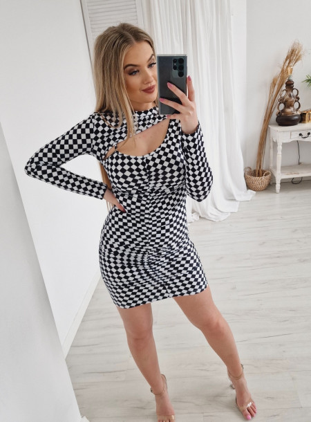 Sukienka Wzór Szachownica Mochy 9680 Czarna