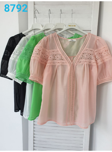 Bluzka haft 8792 czarna 2