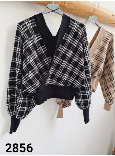 Wiskozowy sweter kopertowy 2856 czarny 2