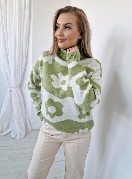 Sweter golf z wełną 2290