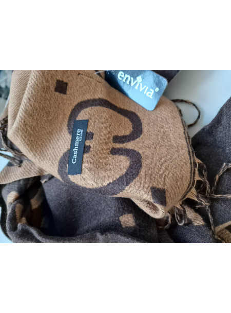 Obszerny szal C YY-73