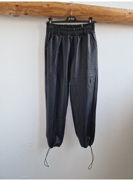 Spodnie eko skóra 66004 czarne