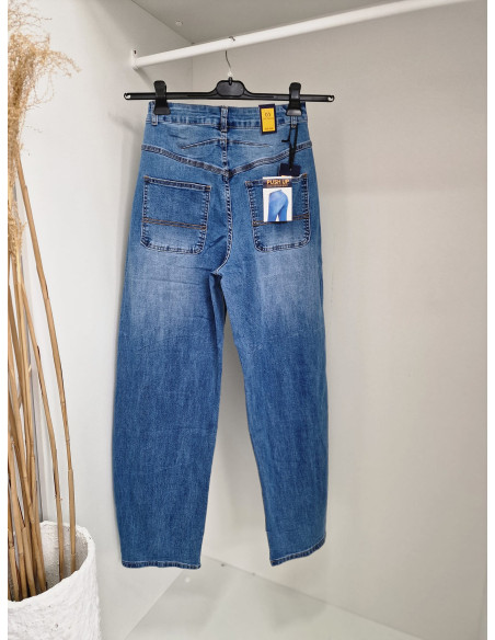 Spodnie jeans Banana 8279 2