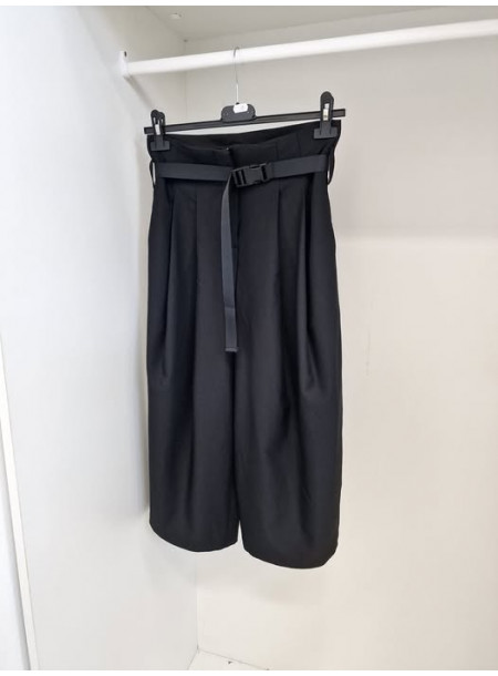 Eleganckie szorty midi 003 czarne 2