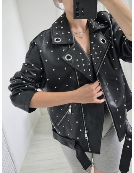 Ramoneska ćwieki 0842