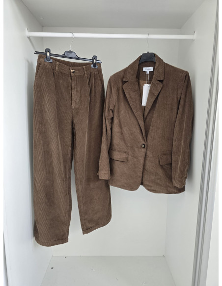 Spodnie sztruks J0463