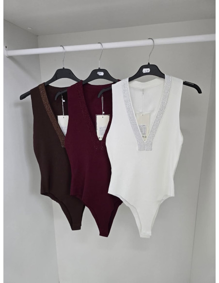 Body z kamieniami 5497