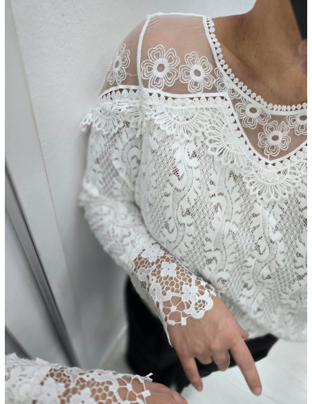 Bluzka koronka Size Plus 4008 2