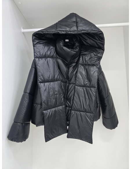 Kurtka zimowa z odpinanym kapturem 88910