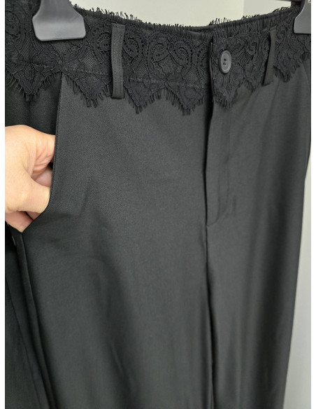 Spodnie szeroka nogawka