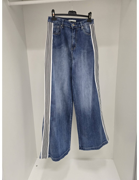 Spodnie jeans szeroka nogawka  98739