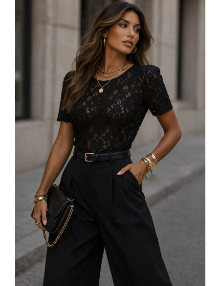 Koronkowe body z poduszkami na ramionach  3792